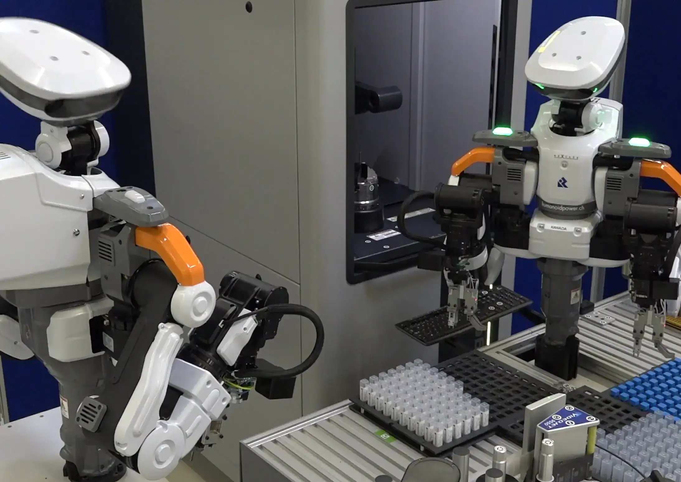 NEXTAGE Roboter in Medizintechnik-Industrie